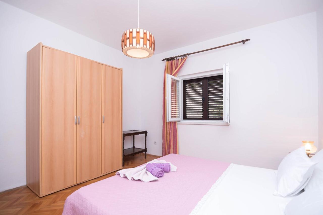 Apartments Salis Паг Екстер'єр фото