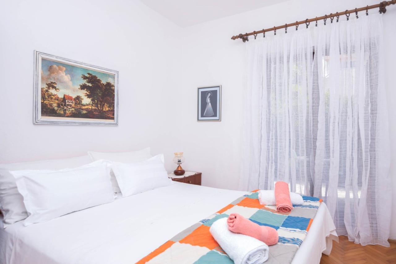Apartments Salis Паг Екстер'єр фото