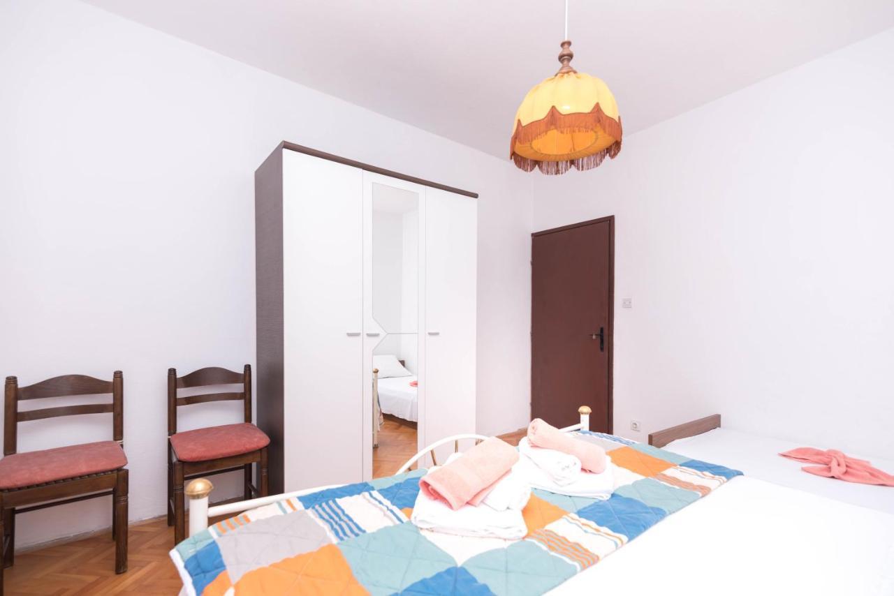 Apartments Salis Паг Екстер'єр фото
