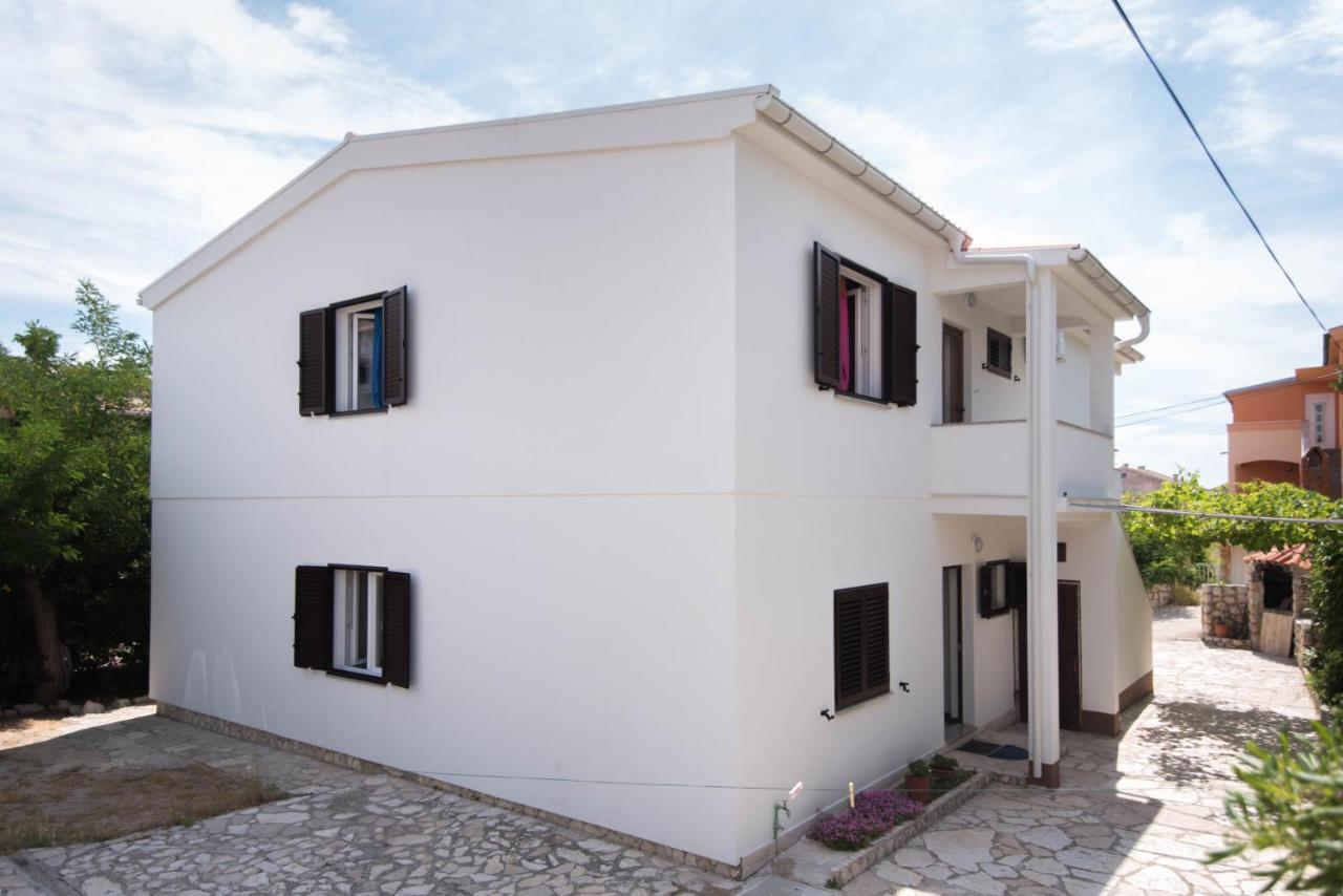 Apartments Salis Паг Екстер'єр фото