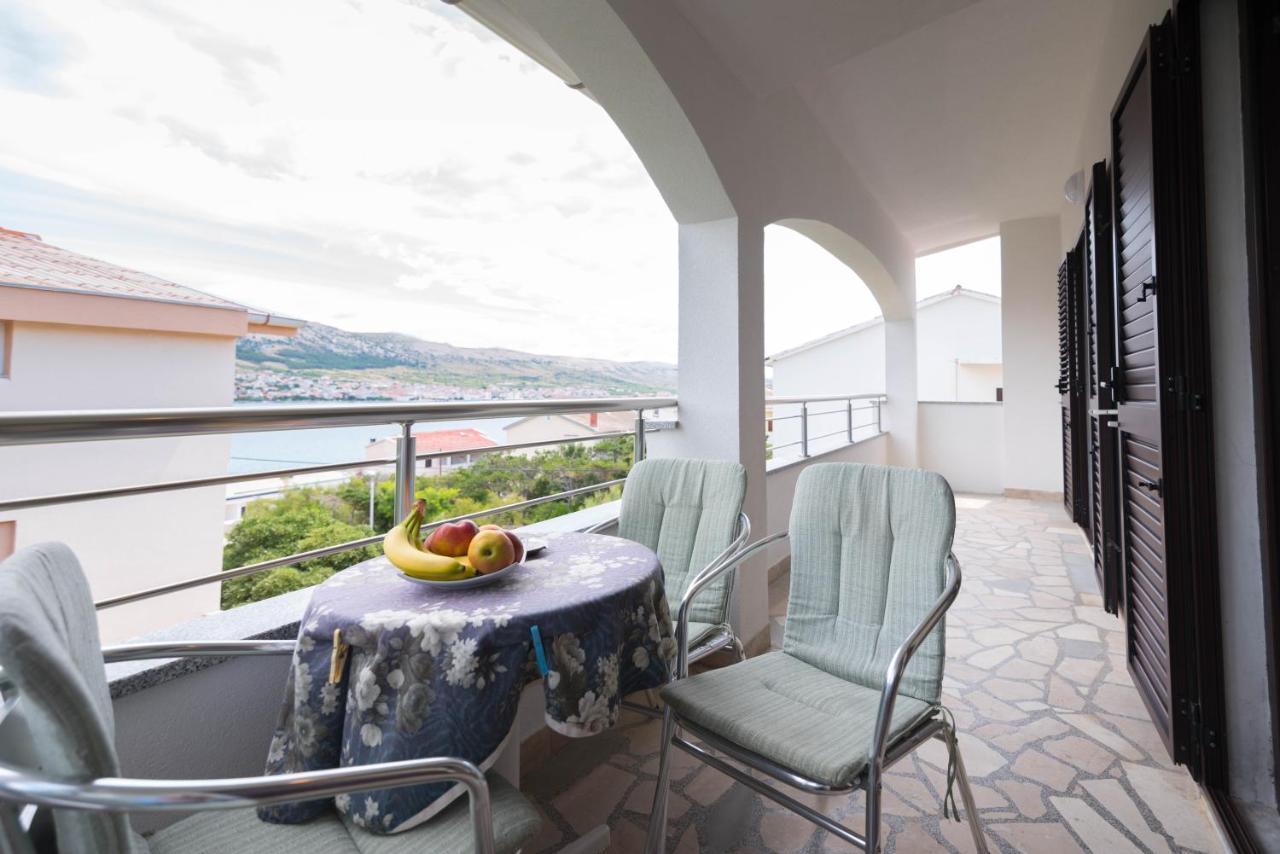 Apartments Salis Паг Екстер'єр фото