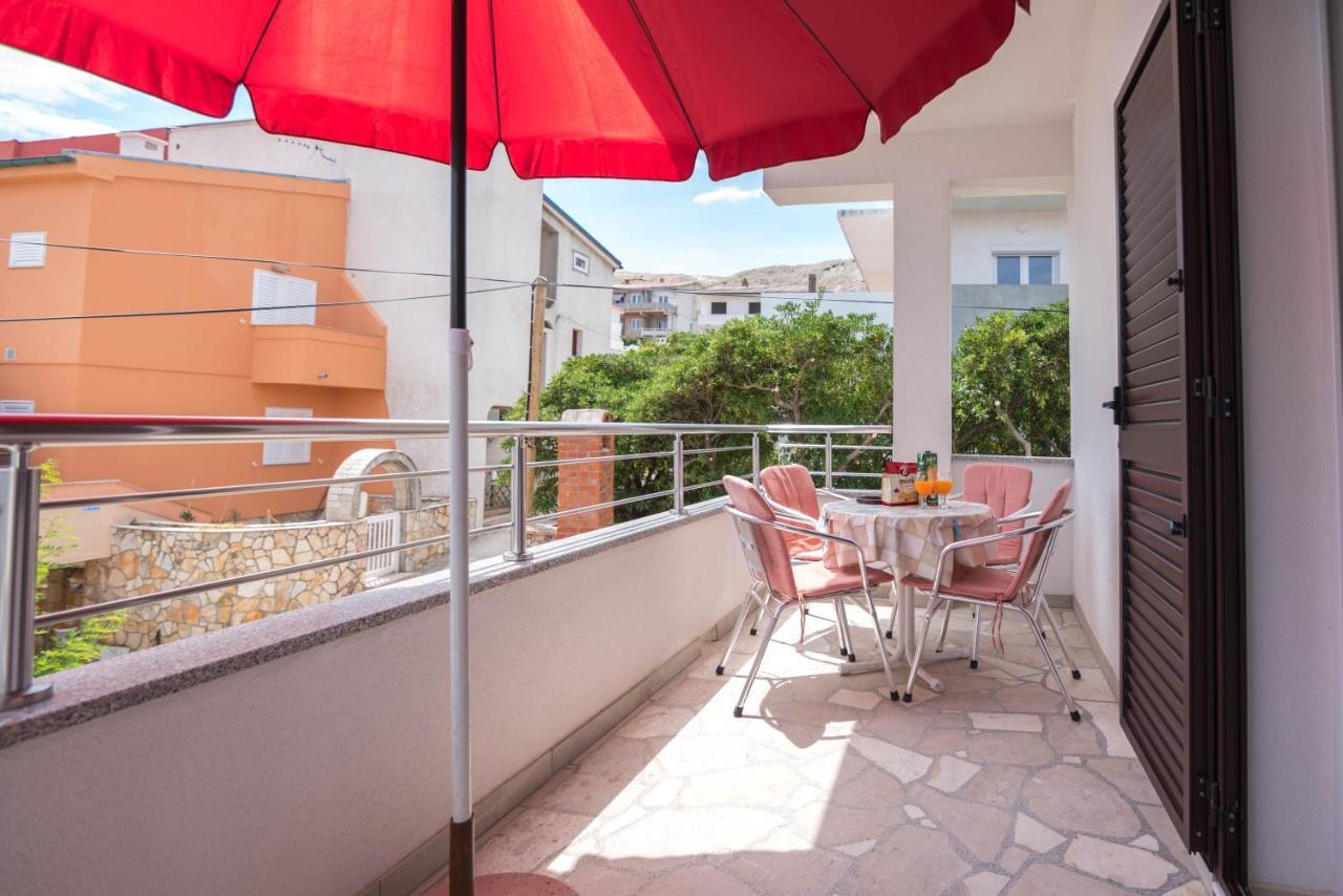 Apartments Salis Паг Екстер'єр фото